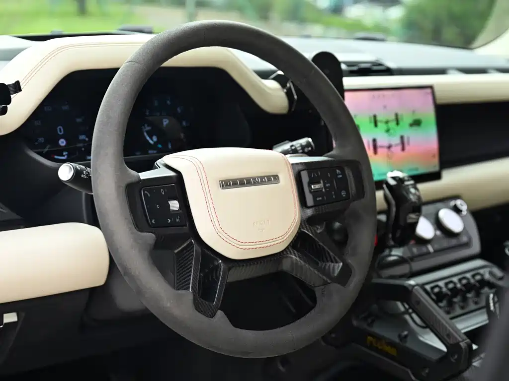 Land Rover Defender — миниатюра 9