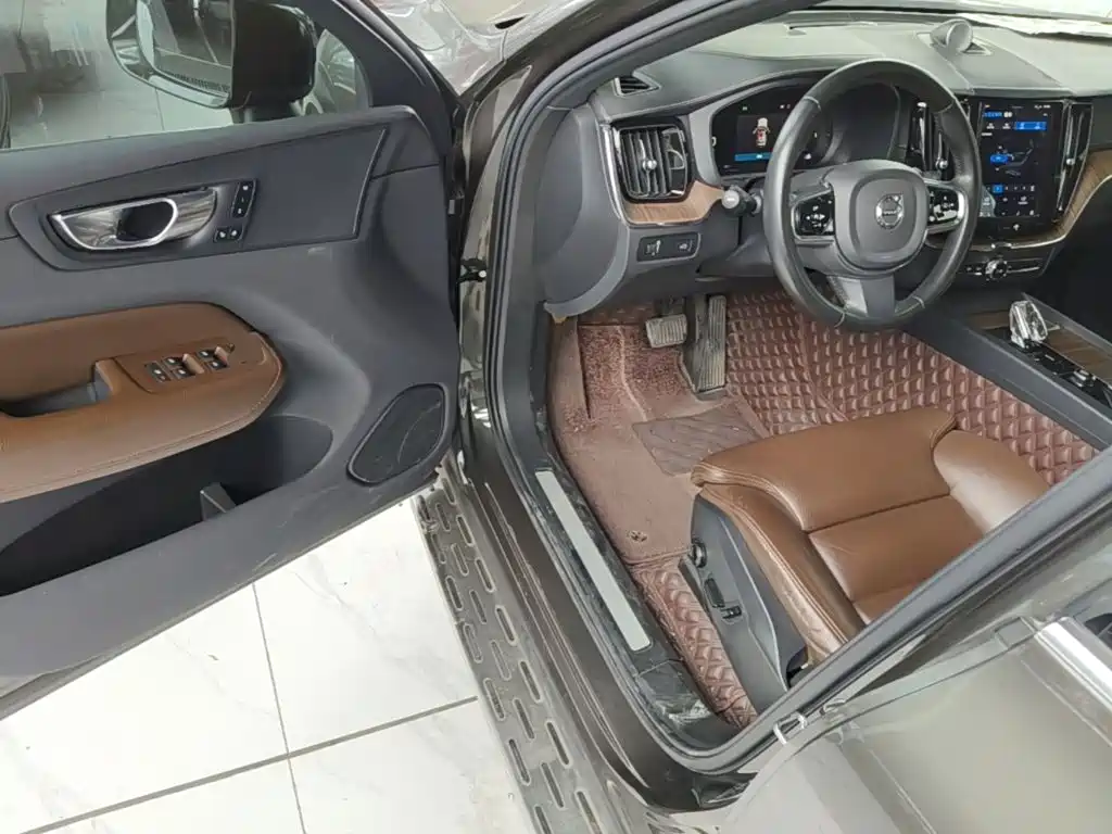 Volvo XC60 — миниатюра 16