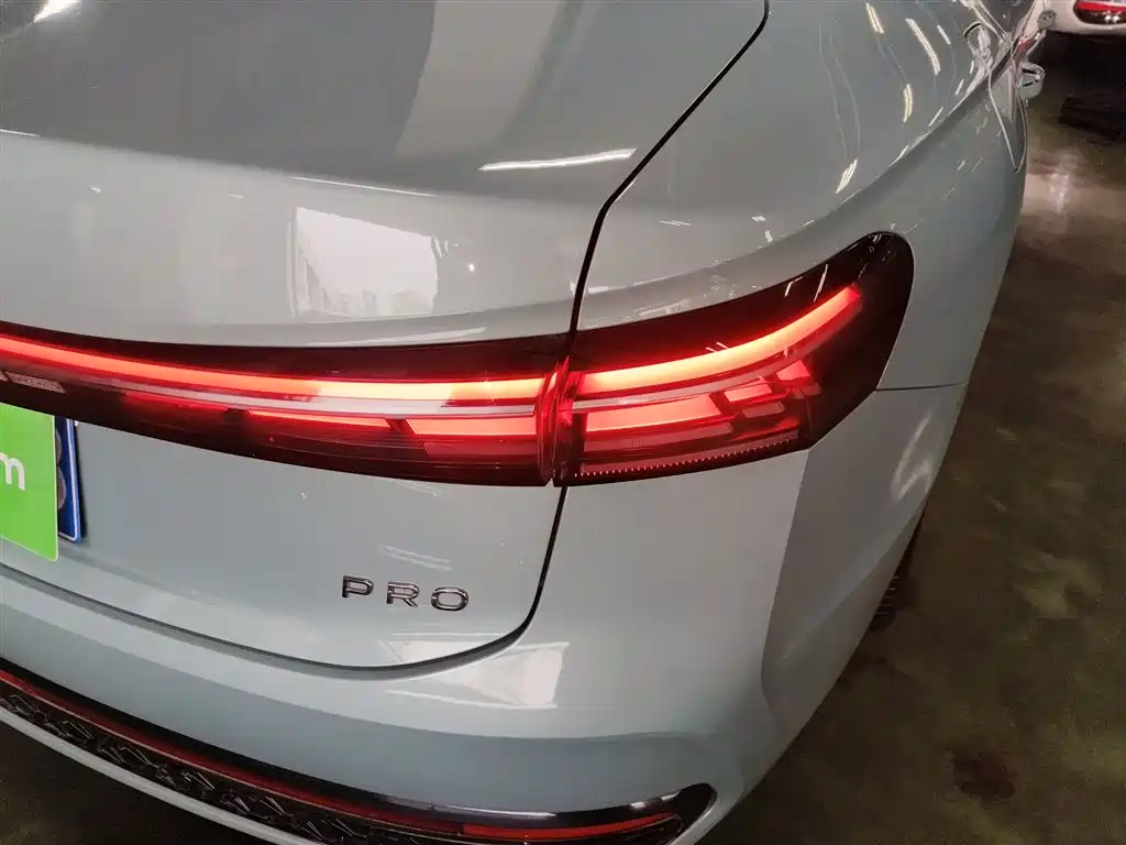 Volkswagen Passat 2025 Pro 380TSI