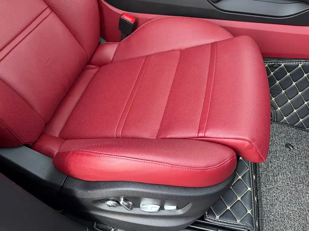 Porsche Cayenne — миниатюра 32