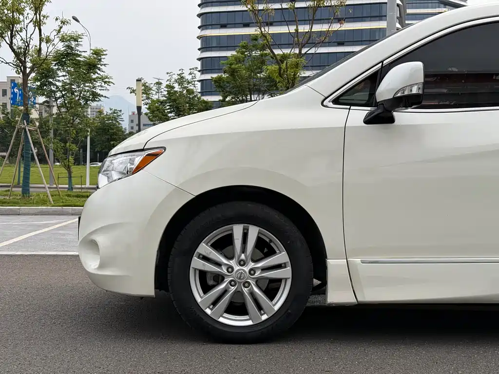 Nissan Quest 3.5L SL, фото 5