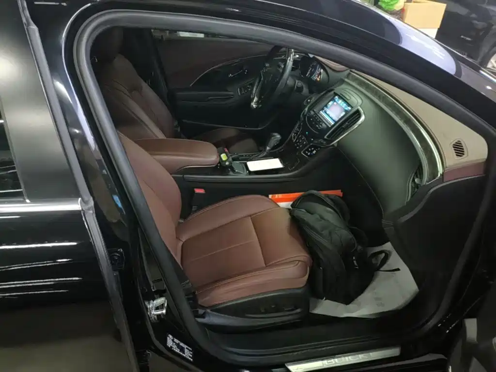 Buick LaCrosse — миниатюра 25