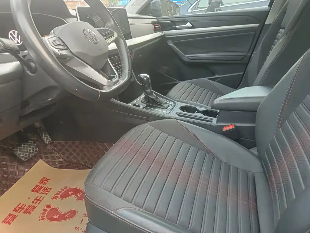 Volkswagen Lavida — миниатюра 6