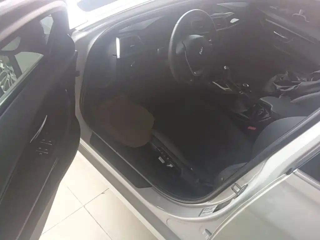 BMW 3 Series — миниатюра 16