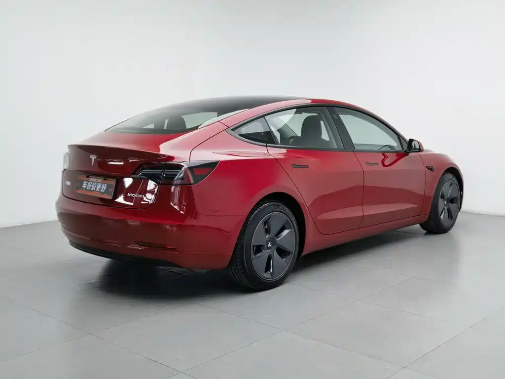 Tesla Model 3 — миниатюра 2