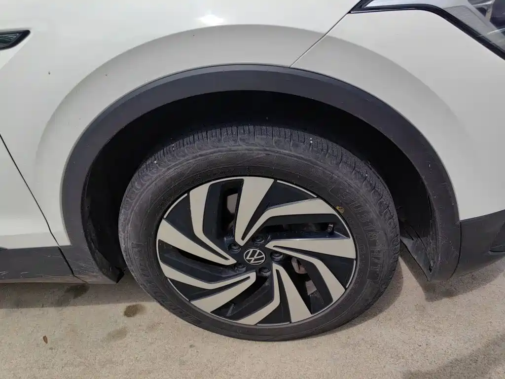 Volkswagen Tiguan L — миниатюра 24