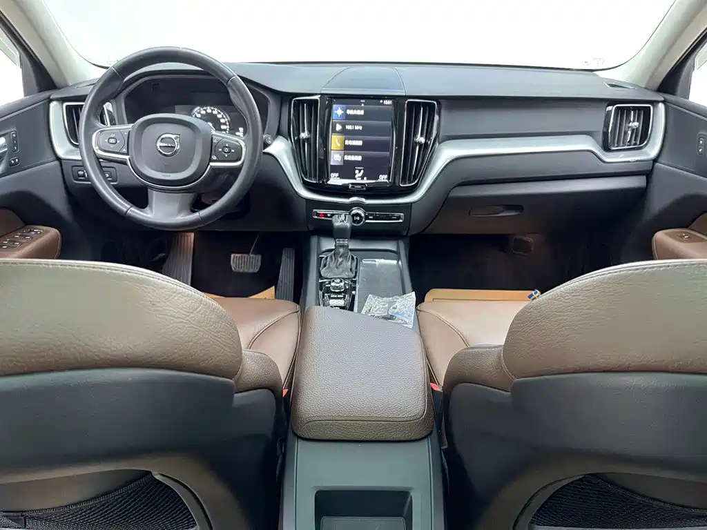 Volvo XC60 — миниатюра 23