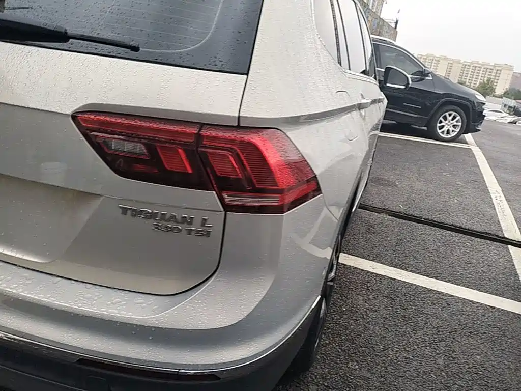 Volkswagen Tiguan L — миниатюра 8