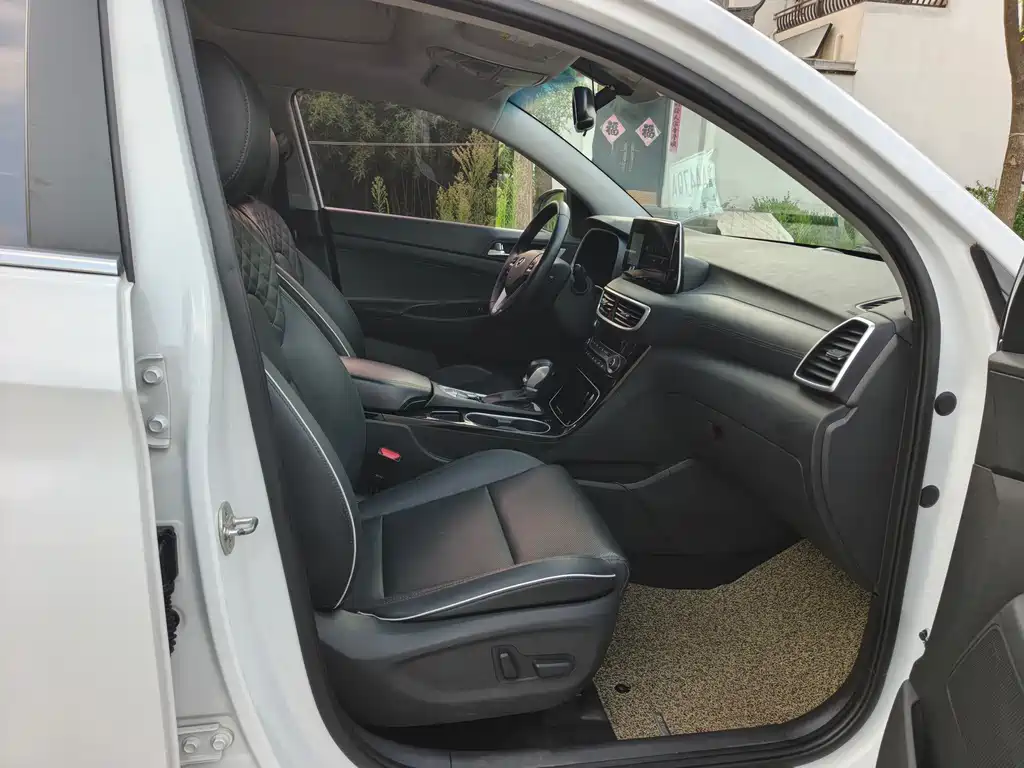 Hyundai Tucson — миниатюра 11