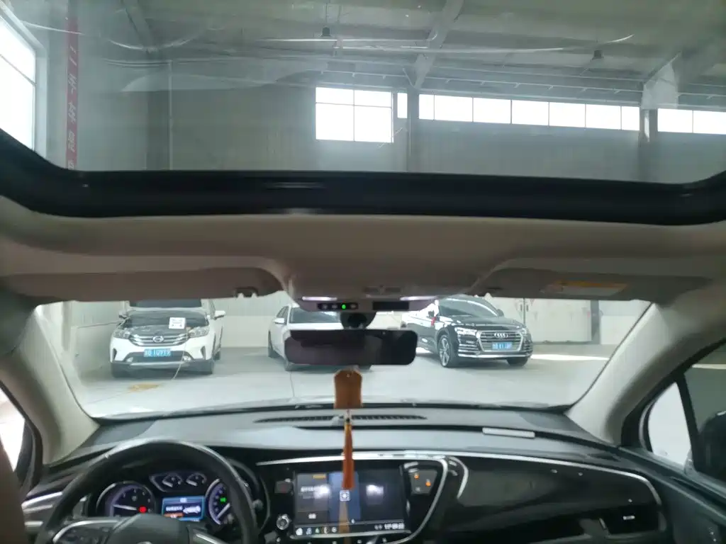 Buick Envision Plus — миниатюра 18