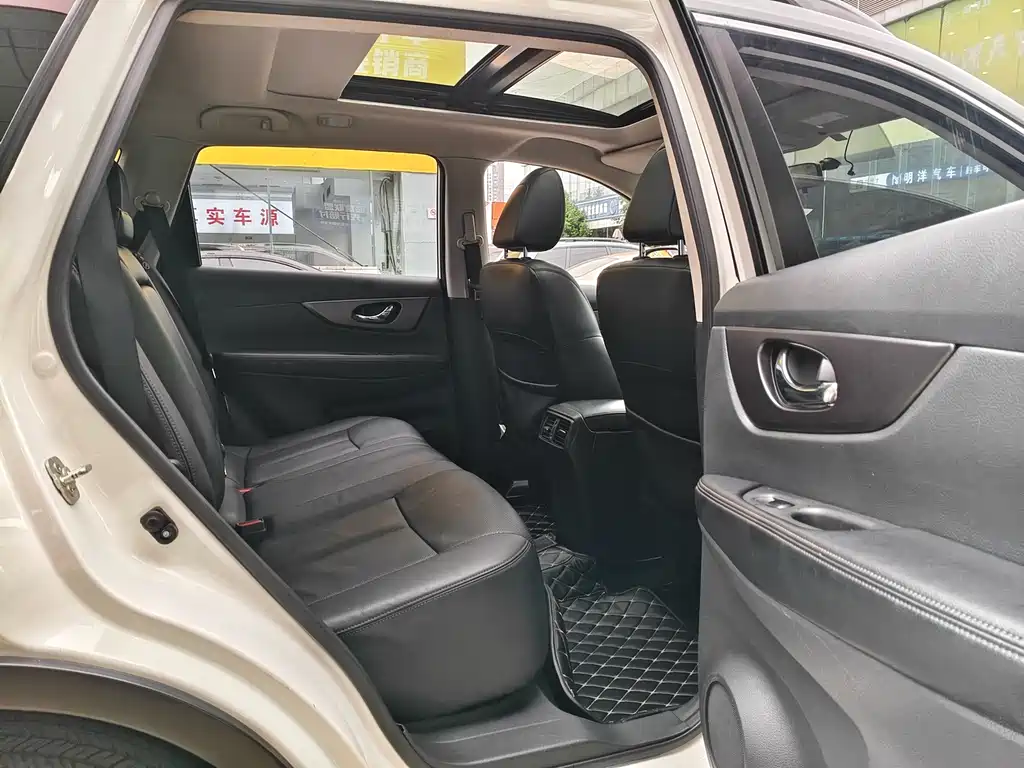 Nissan X-Trail — миниатюра 9