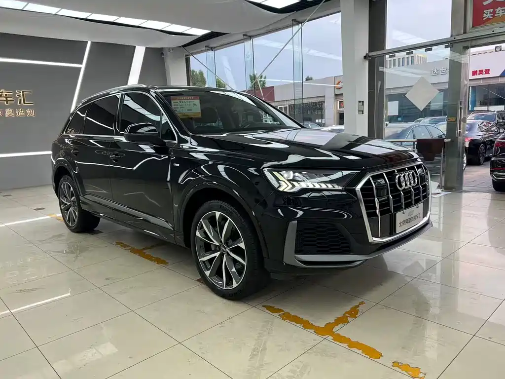 Audi Q7 — миниатюра 2