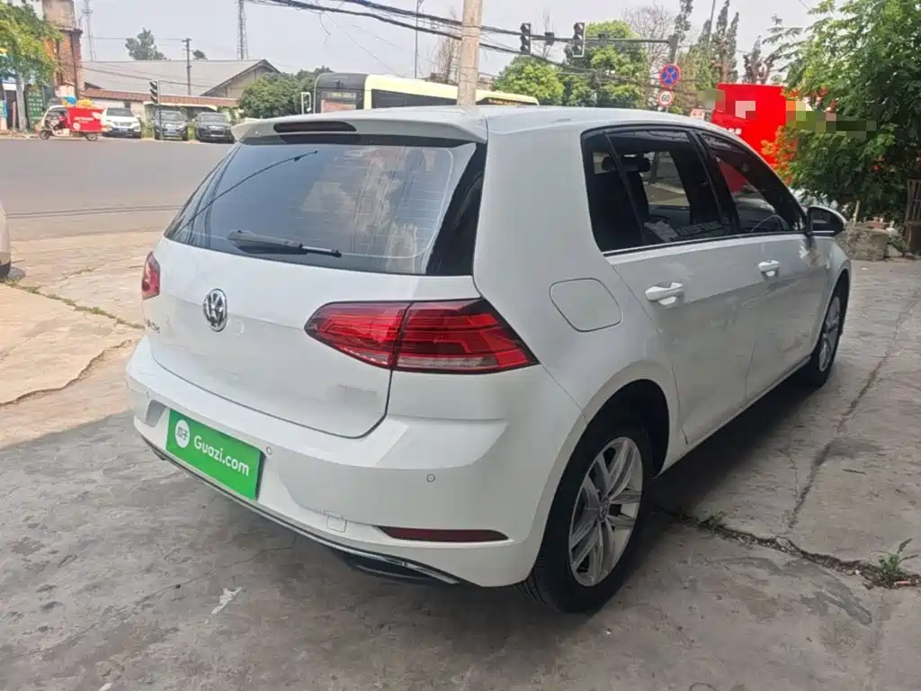 Volkswagen Golf 2018 230TSI AT Comfort