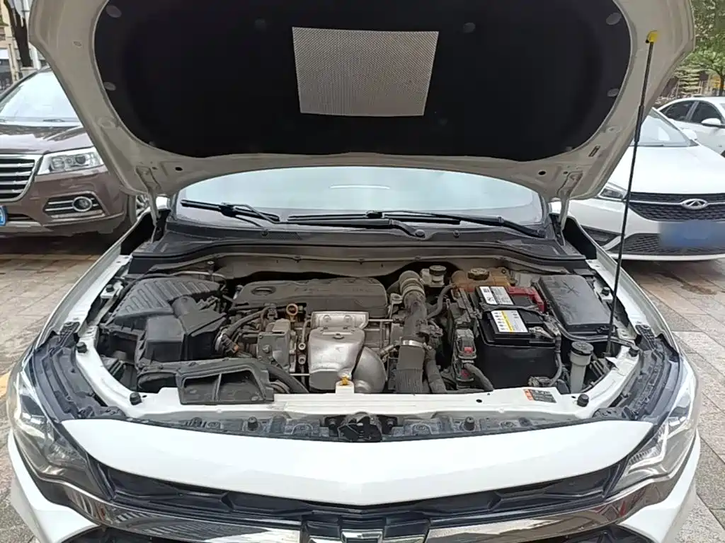 Chevrolet Monza — миниатюра 20