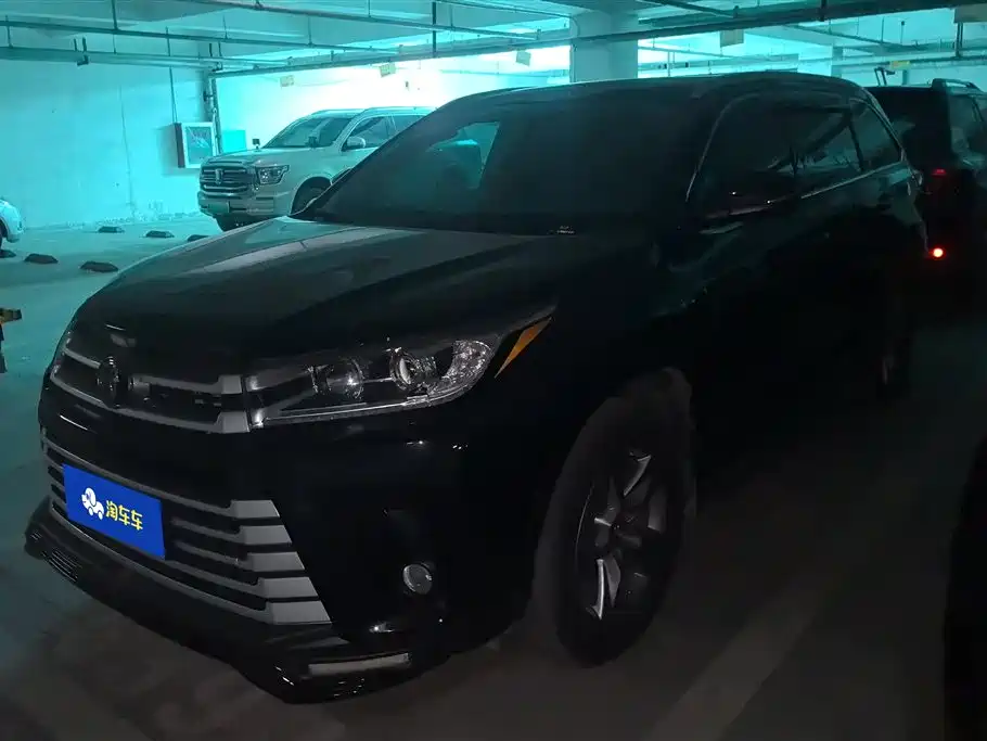 Toyota Highlander 2021