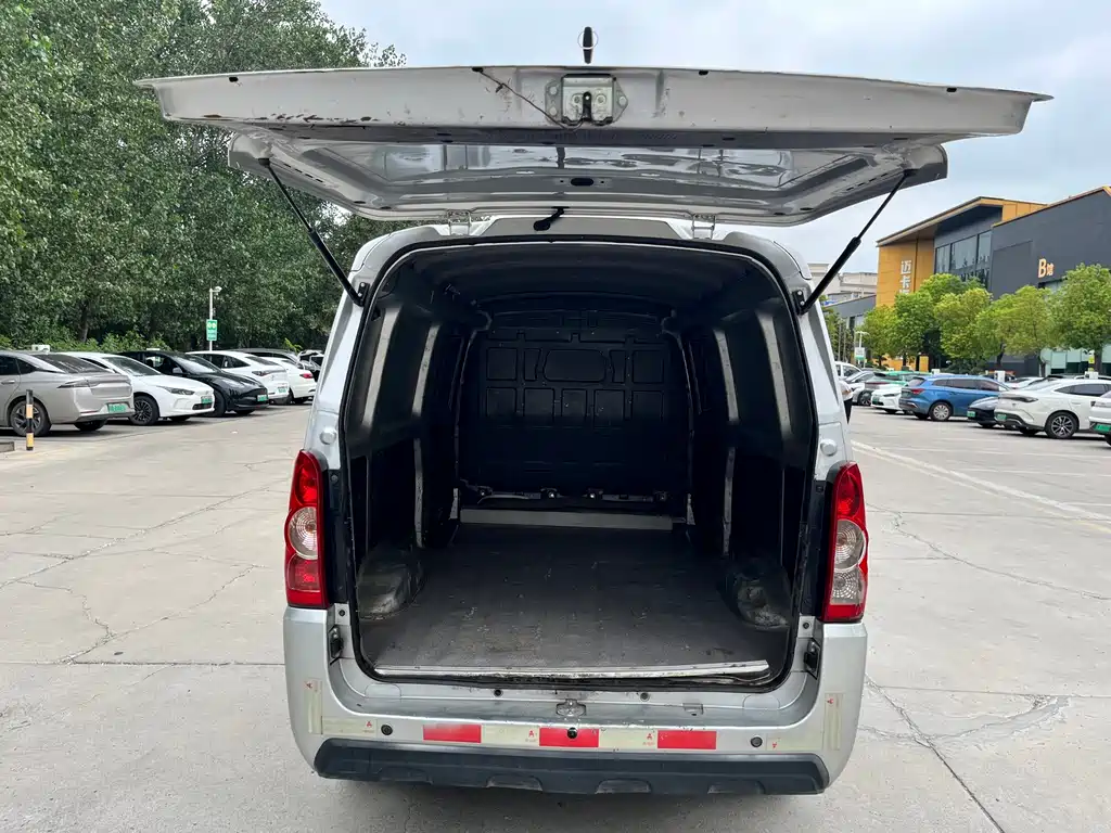 Wuling Wuling EV50 — миниатюра 11