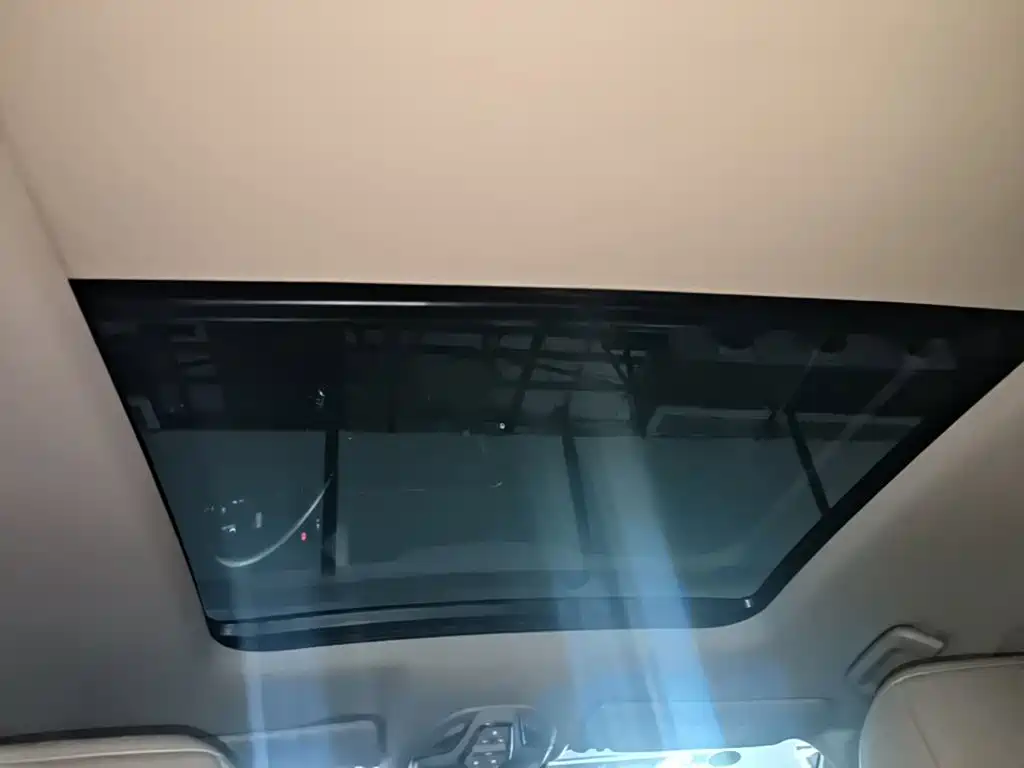 Wuling Victory — миниатюра 18
