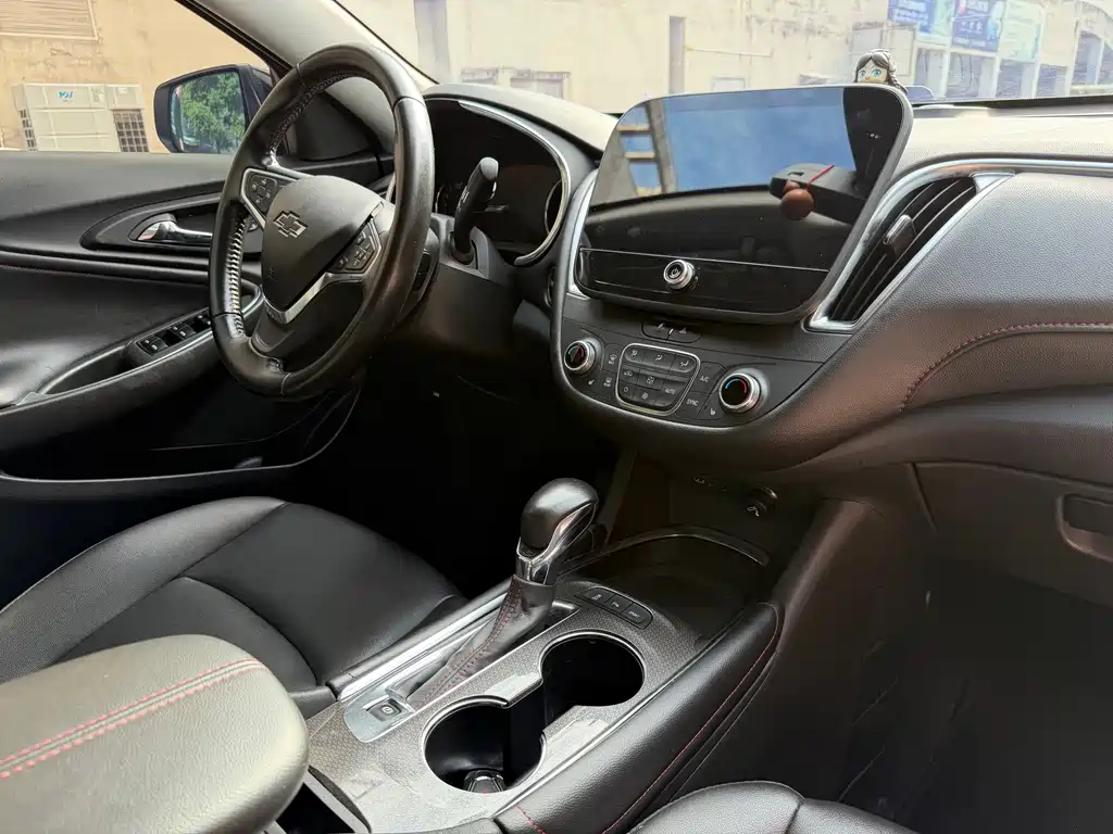 Chevrolet Malibu XL — миниатюра 11