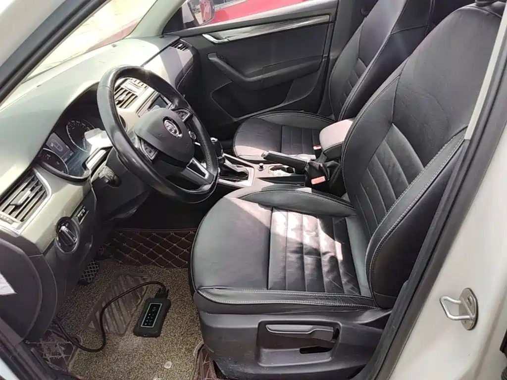 Skoda Octavia — миниатюра 15
