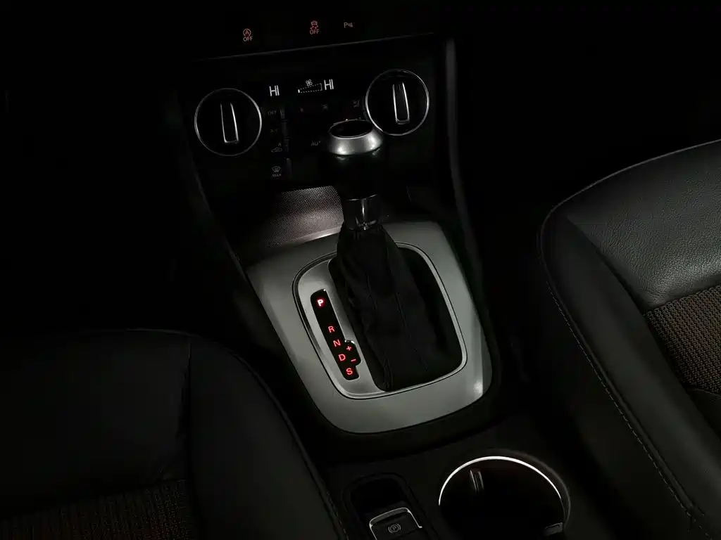 Audi Q3 — миниатюра 13