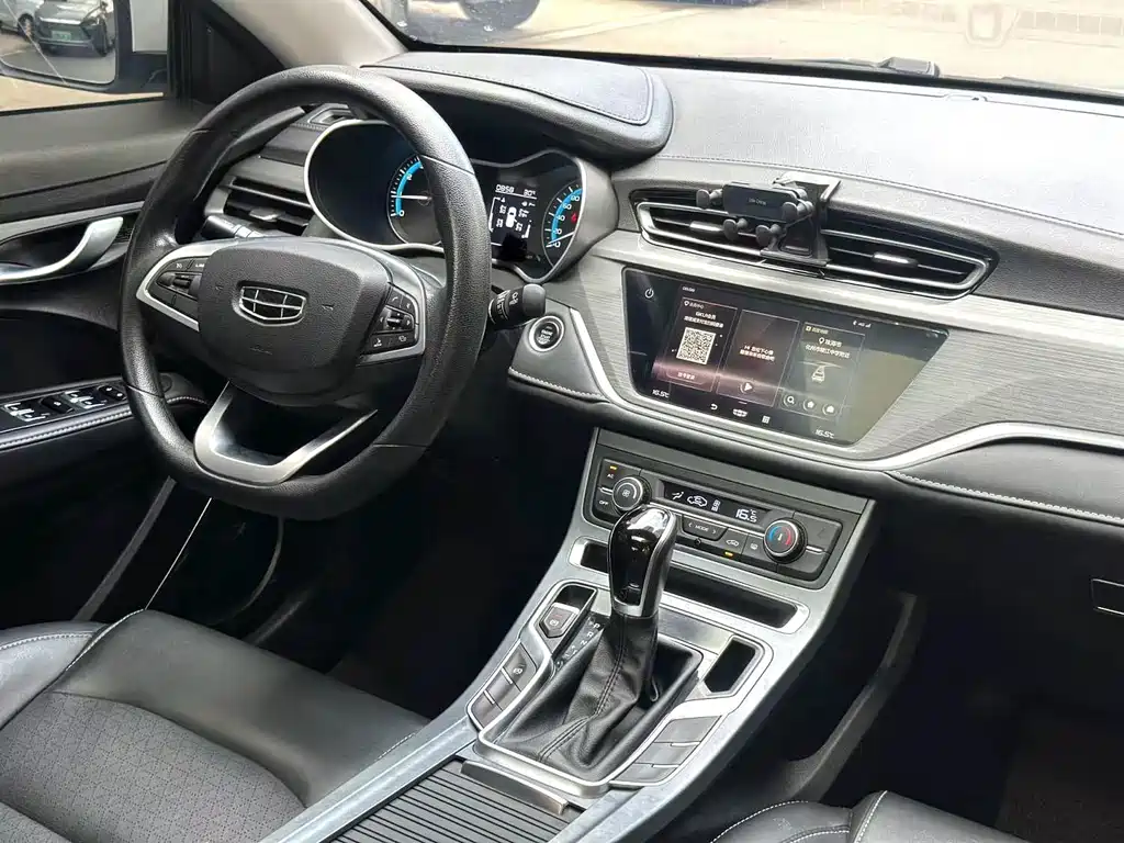 Geely Emgrand GL — миниатюра 8