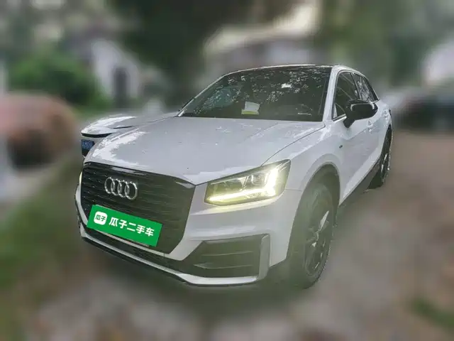 Audi Q2L