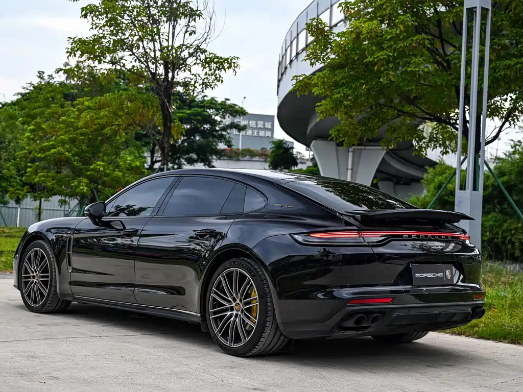 Porsche Panamera — миниатюра 3