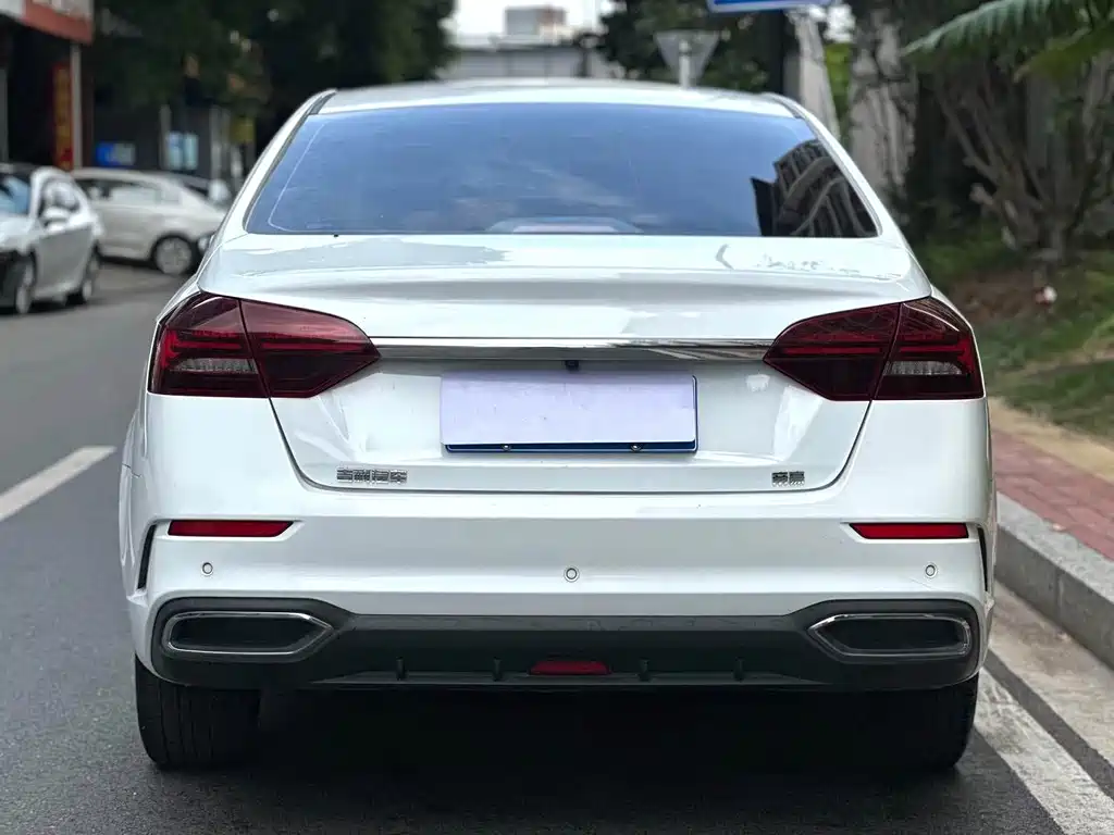 Geely Emgrand GL — миниатюра 9