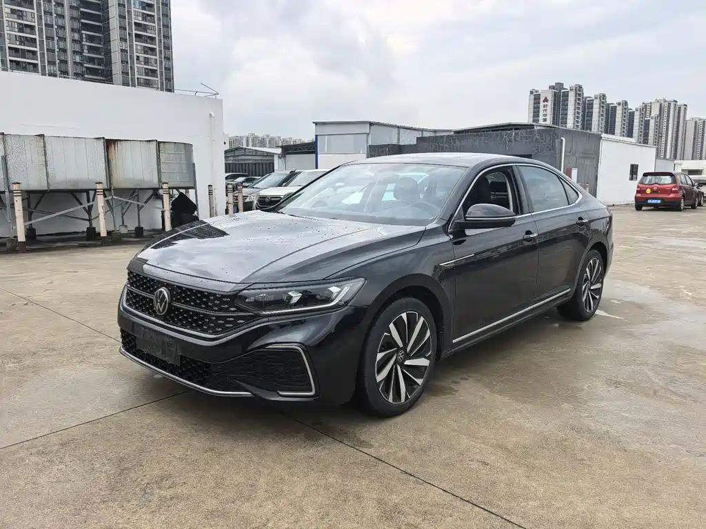 Volkswagen Passat 2022