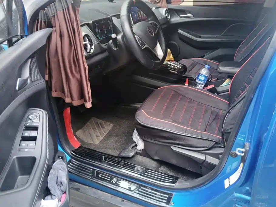 BYD Yuan EV — миниатюра 9