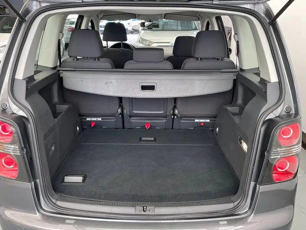 Volkswagen Touran — миниатюра 15