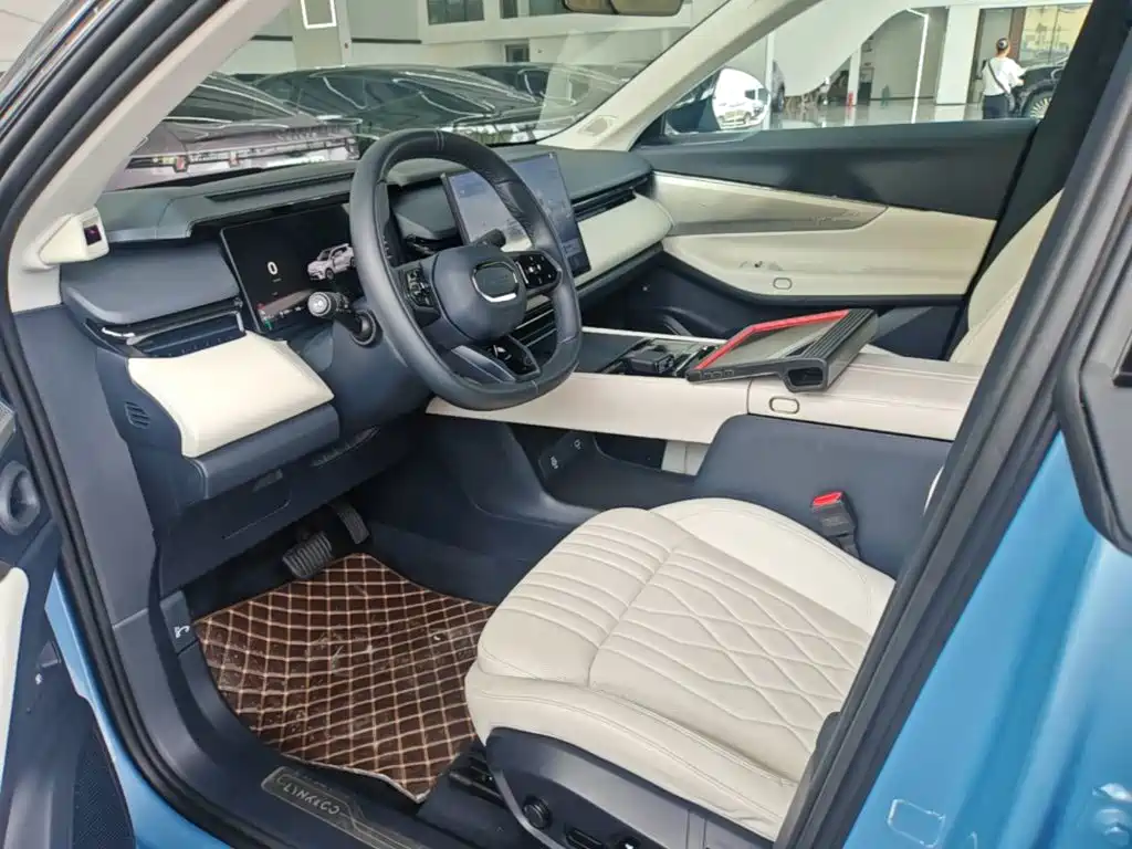 Lynk & Co 08 EM-P — миниатюра 16