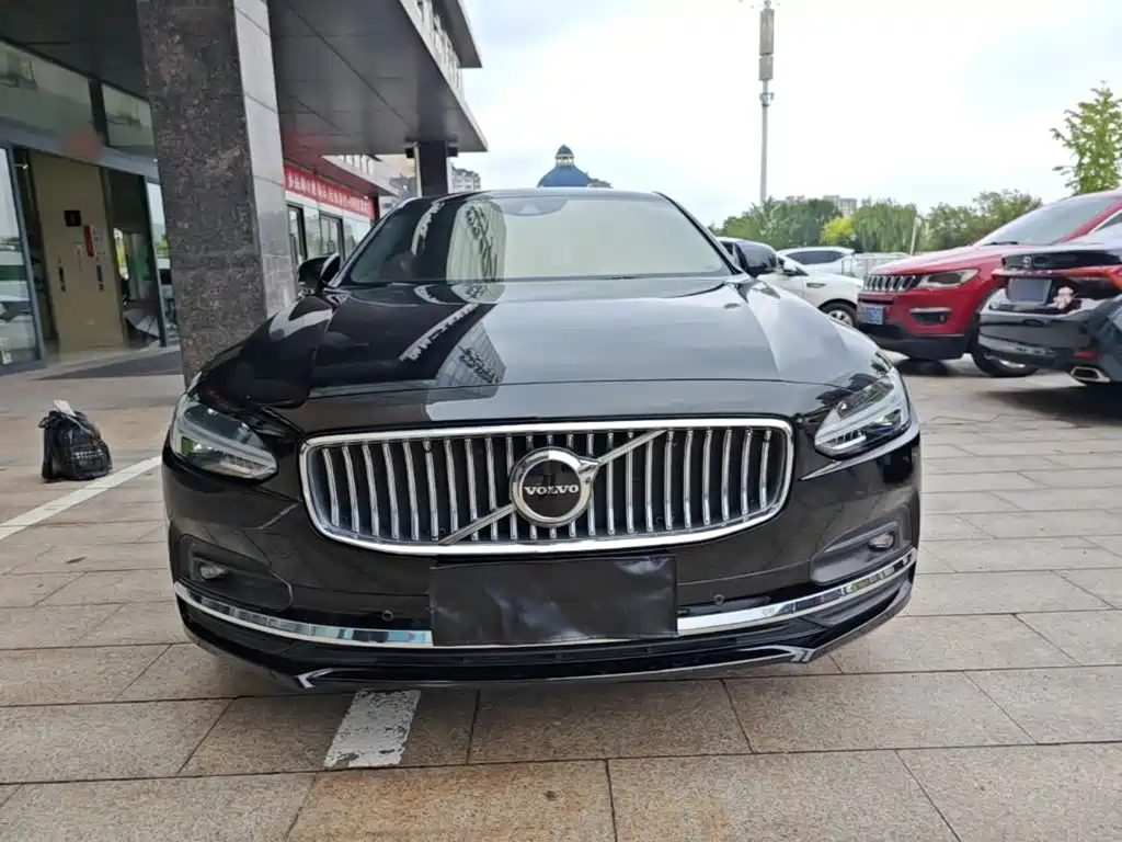 Volvo S90 — миниатюра 3