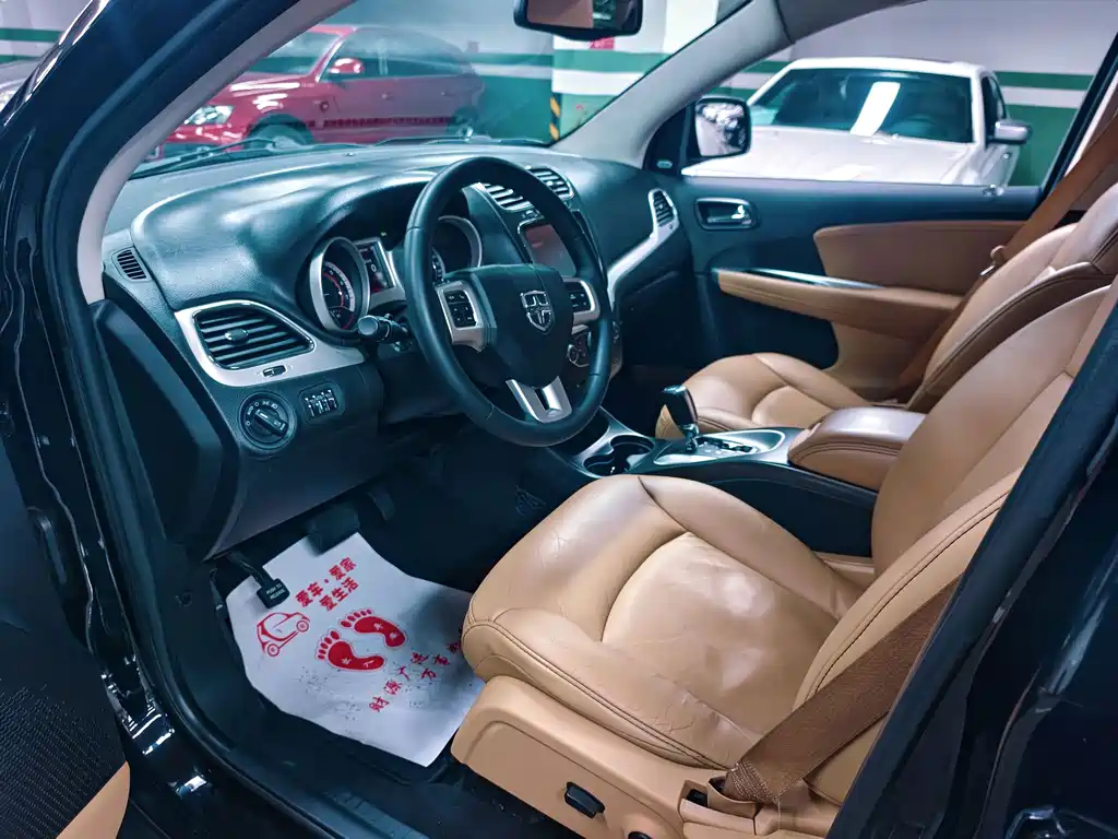 Dodge Journey — миниатюра 8