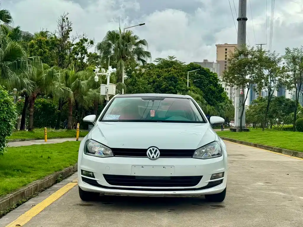 Volkswagen Golf 2016 230TSI AT Comfort