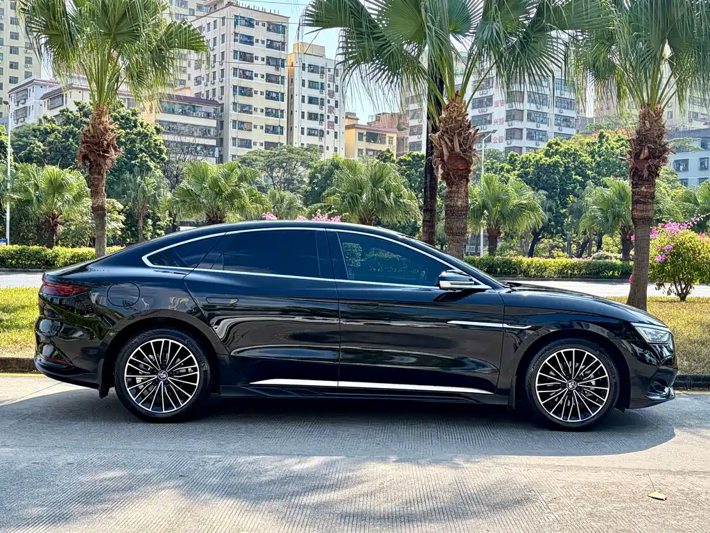 BYD Han — миниатюра 7