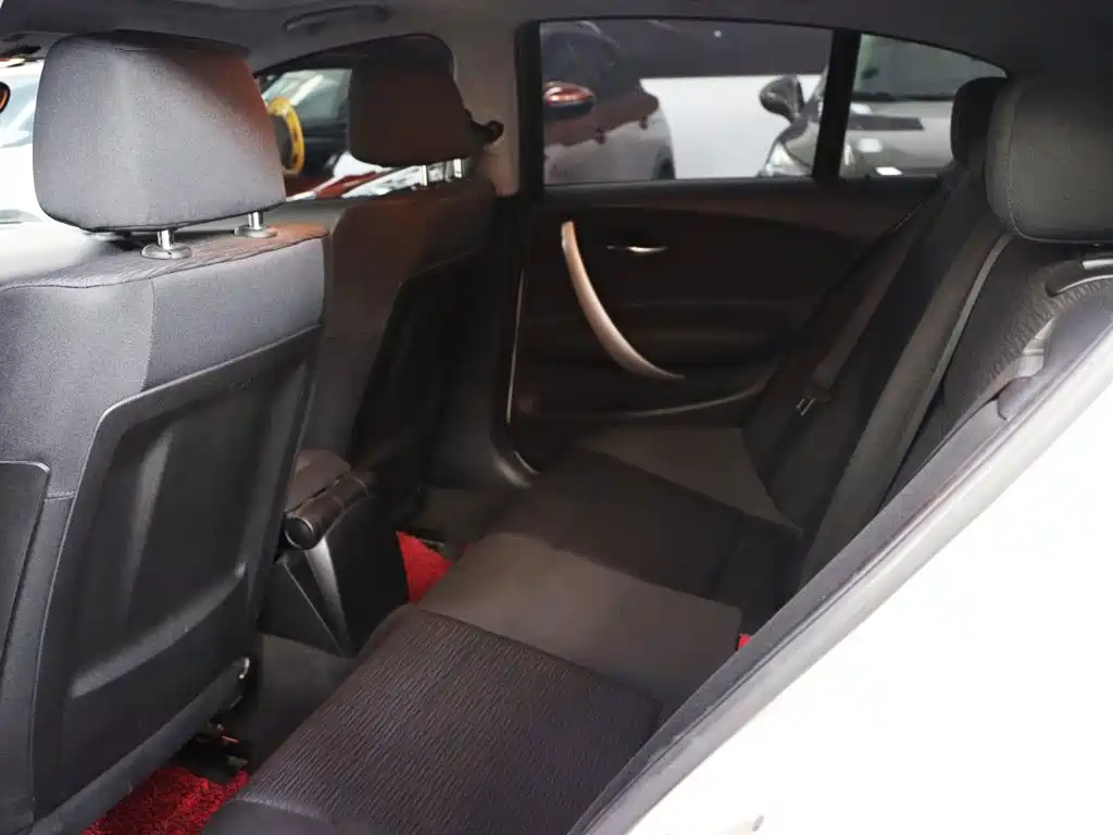 BMW 1 Series (Import) — миниатюра 5