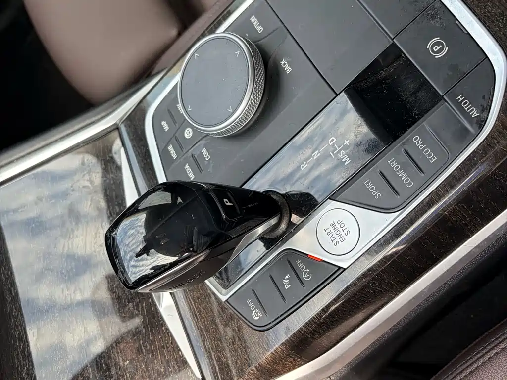 BMW 3 Series — миниатюра 8