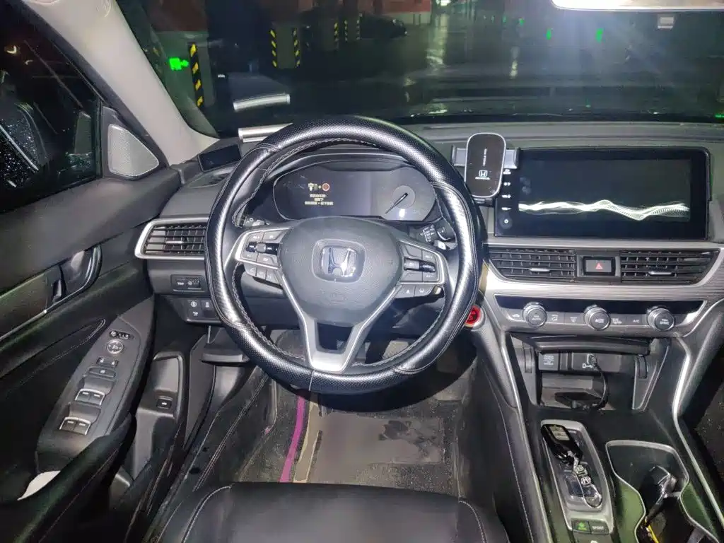 Honda Accord — миниатюра 6