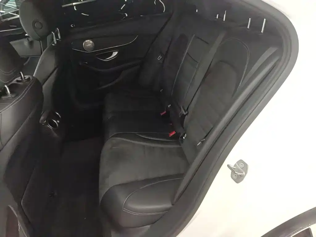 Mercedes-Benz C-Class — миниатюра 17