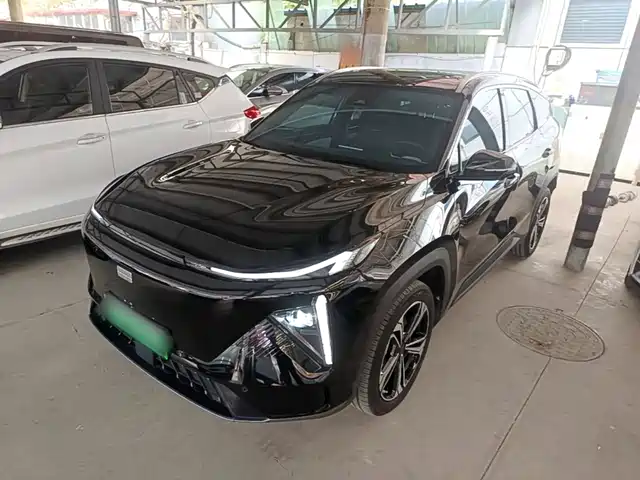 Geely Galaxy L7