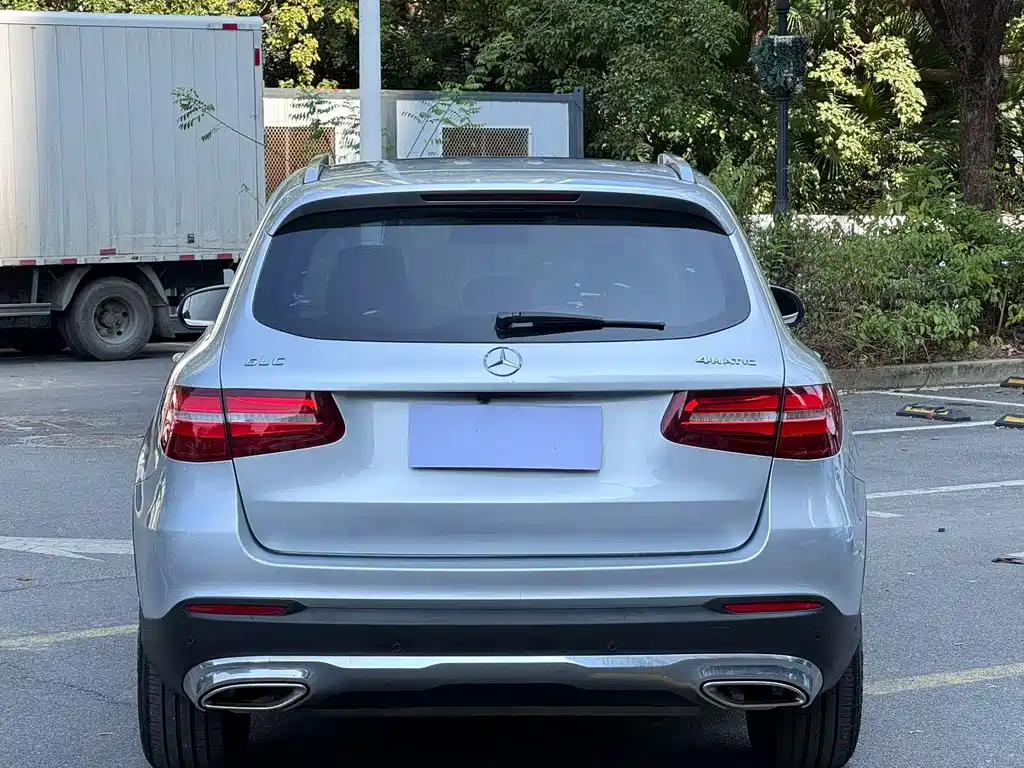 MERCEDES-BENZ GLC