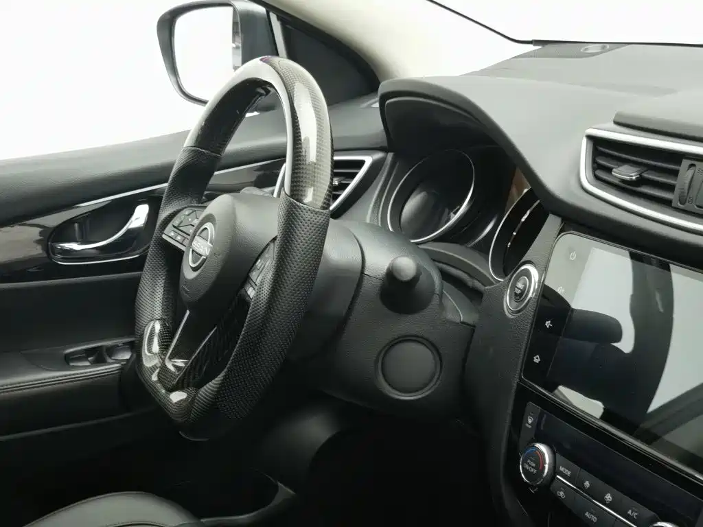 Nissan Qashqai — миниатюра 22