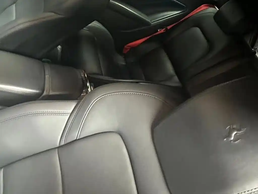 Ferrari FF — миниатюра 10