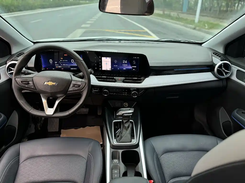 Chevrolet Monza — миниатюра 5