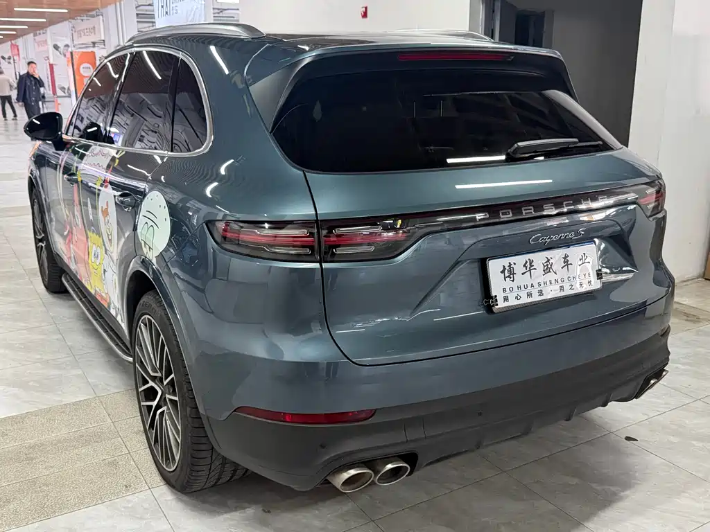 Porsche Cayenne — миниатюра 14