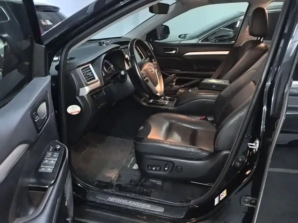 Toyota Highlander — миниатюра 14