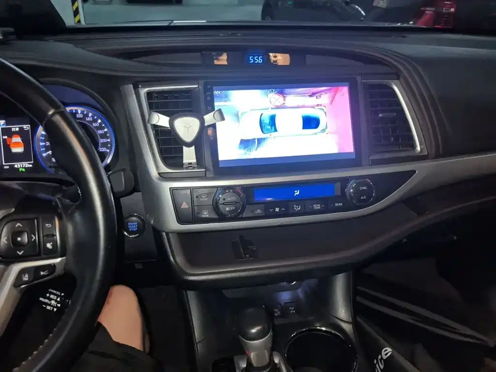 Toyota Highlander — миниатюра 6