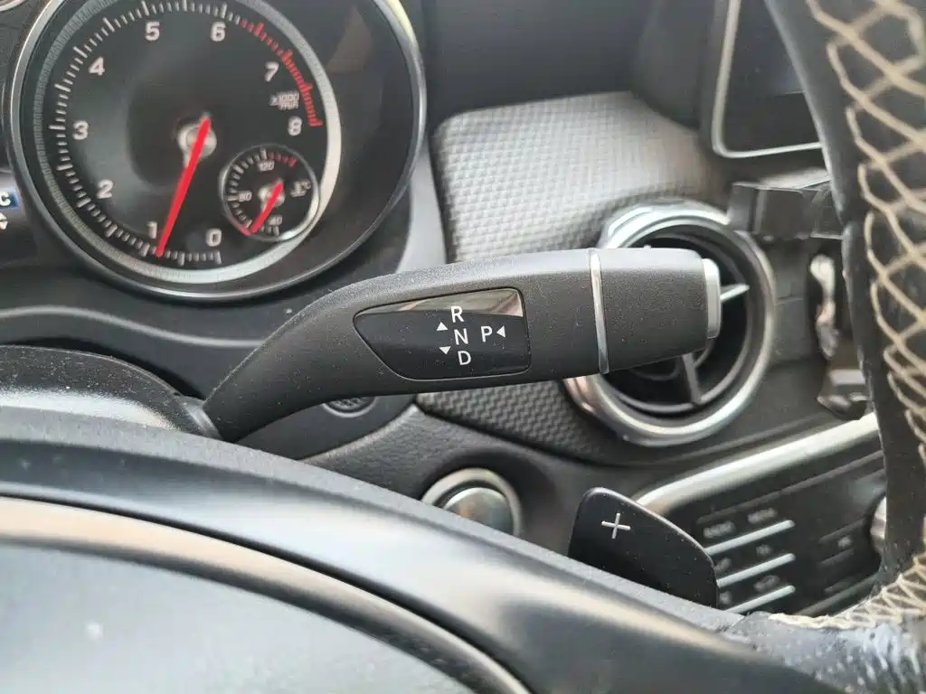 Mercedes-Benz GLA — миниатюра 10