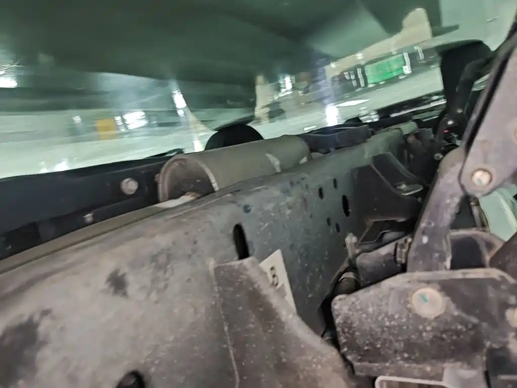 Jeep Wrangler PHEV — миниатюра 22